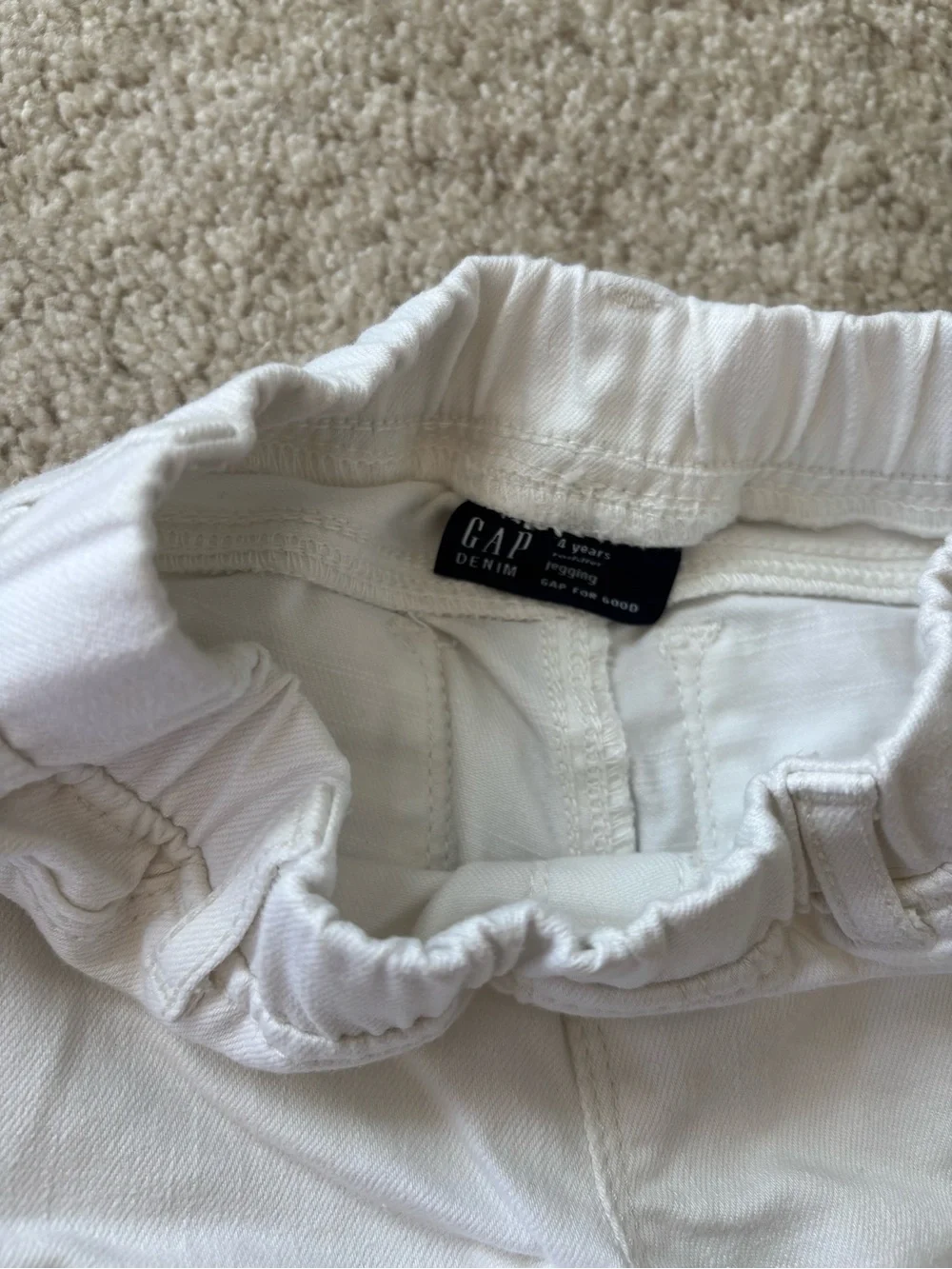 GAP Girls 4T White Denim Jegging Jeans Skinny Stretch Pull On Bows
